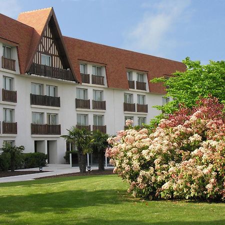 Amiraute Hotel Golf Deauville Touques Exteriér fotografie