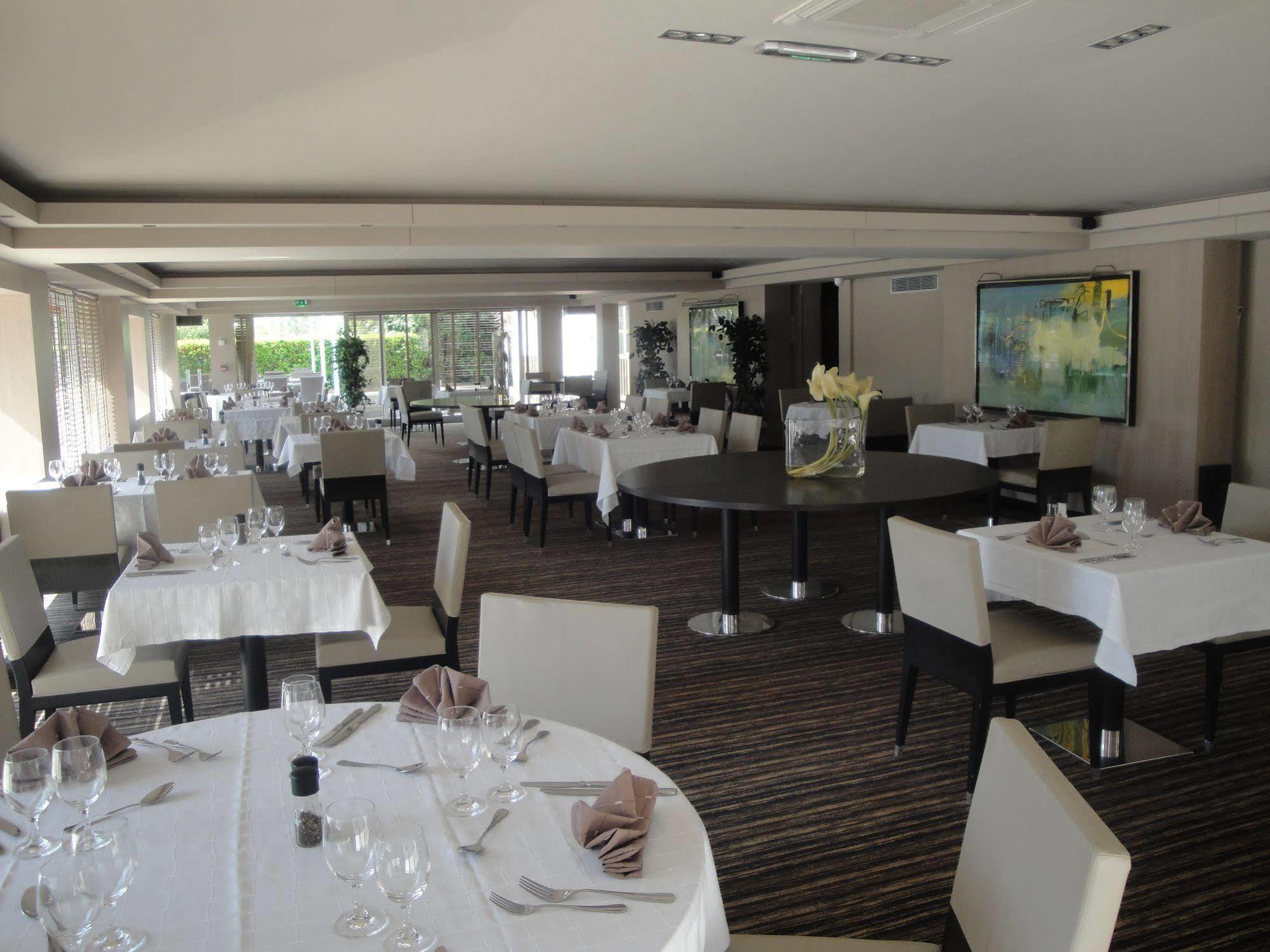 Amiraute Hotel Golf Deauville Touques Exteriér fotografie